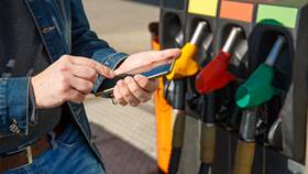 Как использовать бонусы Газпромнефть АЗС в приложении в Пижама Пати